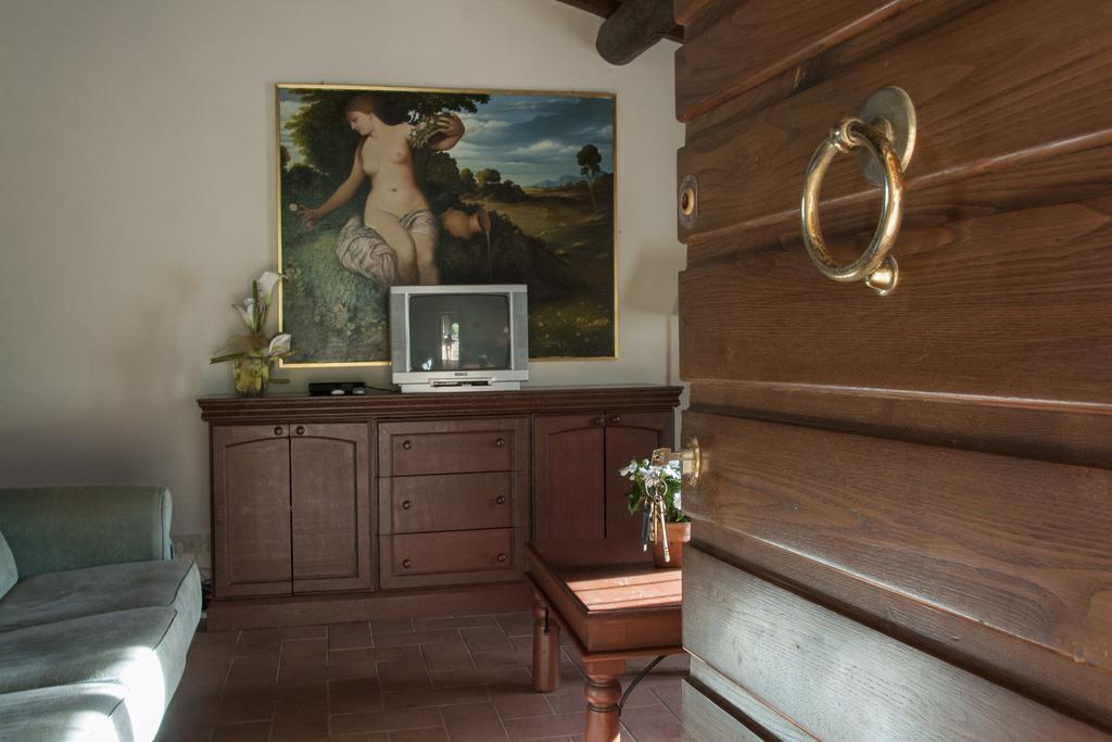 Frantoio Di Corsanico Apartment Exterior photo